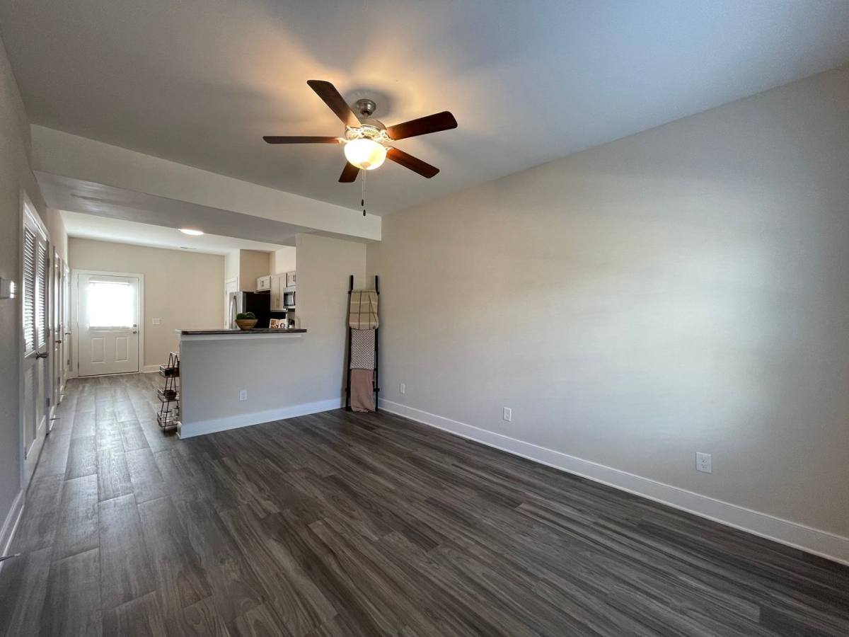 Apartment for rent at 2025 Willow Dr, Richmond, KY 40475