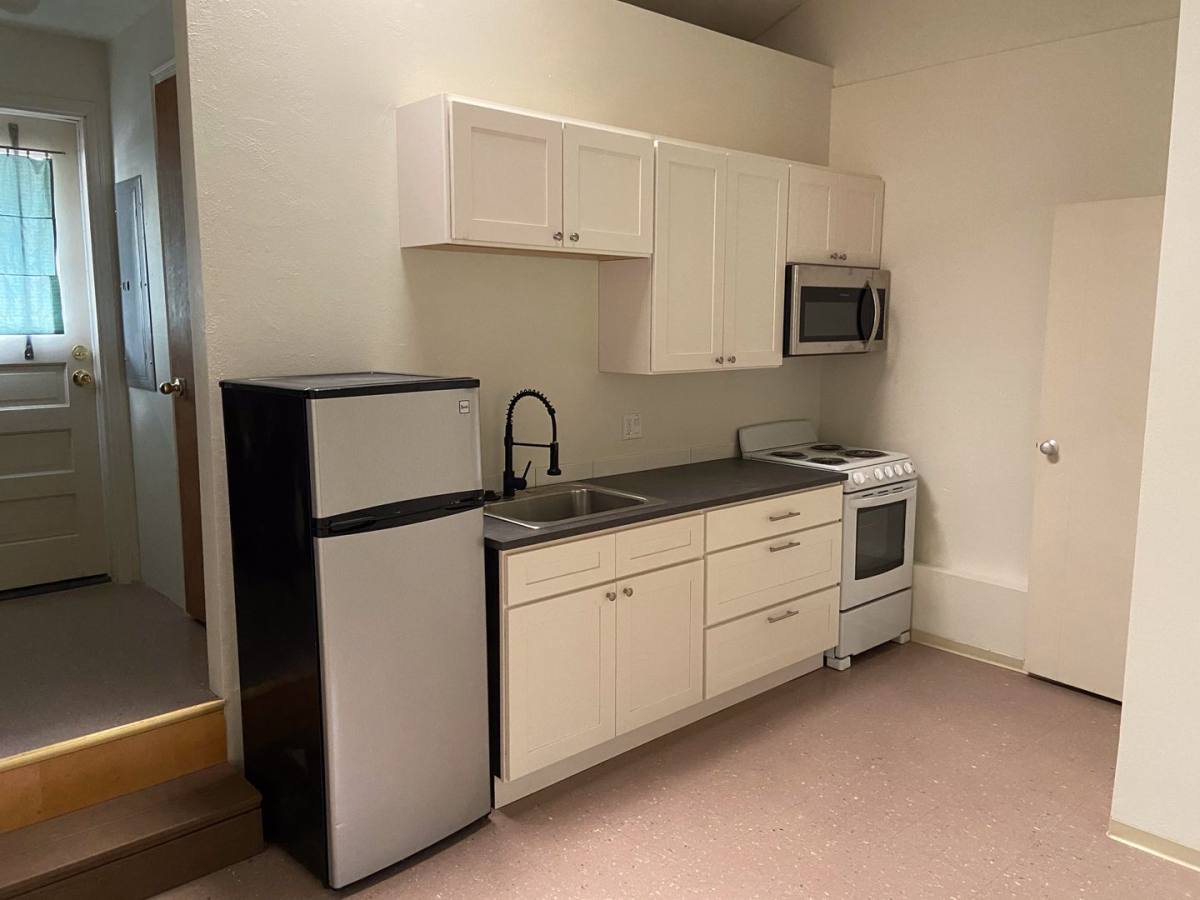 Apartment for rent at 5543 SE Gill St, Portland, OR 97267