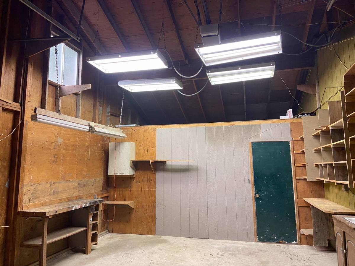 Apartment for rent at 5543 SE Gill St, Portland, OR 97267