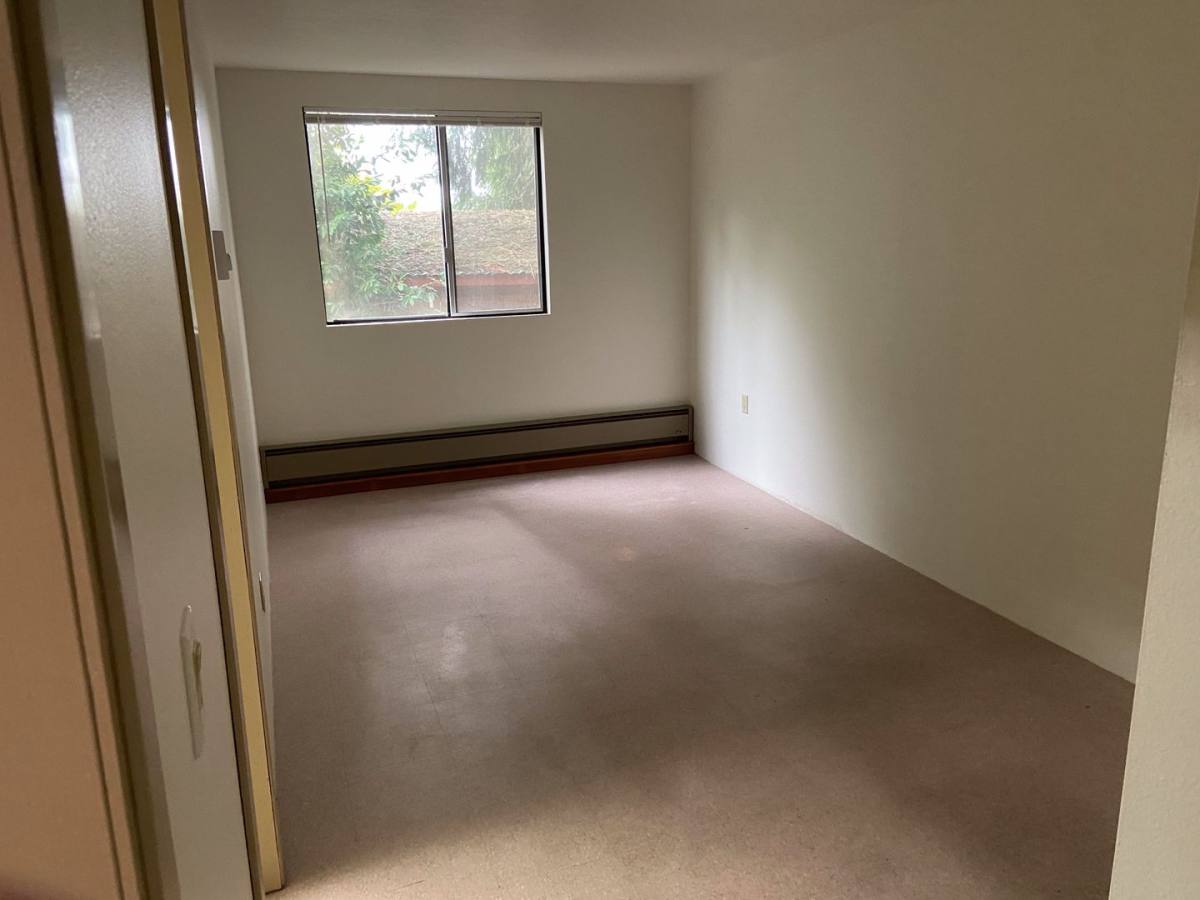 Apartment for rent at 5543 SE Gill St, Portland, OR 97267