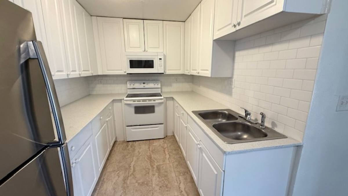 Apartment for rent at 3616 Pearl St #4, Fort Myers, FL 33916