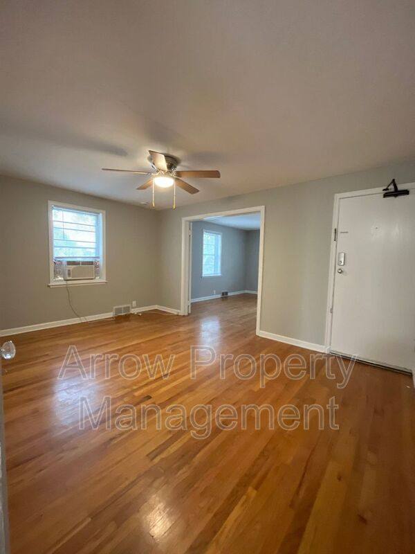 Apartment for rent at 1515 S 11th St #5, Lincoln, NE 68502