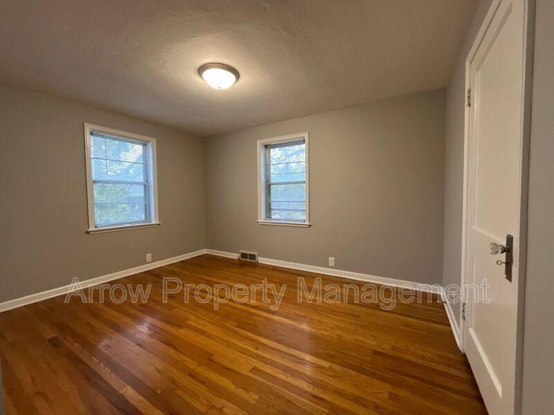 Apartment for rent at 1515 S 11th St #5, Lincoln, NE 68502