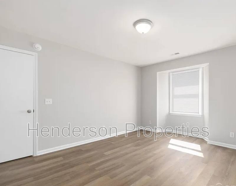 Apartment for rent at 6142 Meadow Rose Lane, Charlotte, NC 28215