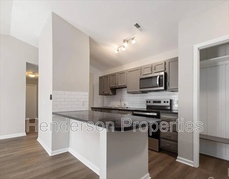 Apartment for rent at 6142 Meadow Rose Lane, Charlotte, NC 28215