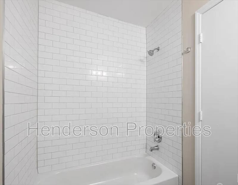 Apartment for rent at 6142 Meadow Rose Lane, Charlotte, NC 28215