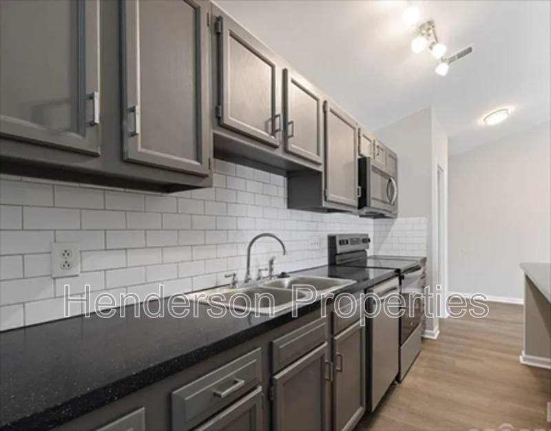 Apartment for rent at 6142 Meadow Rose Lane, Charlotte, NC 28215