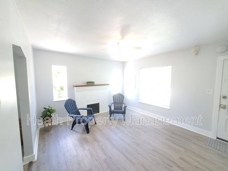 Apartment for rent at 1735 25th St S #1, Saint Petersburg, FL 33712