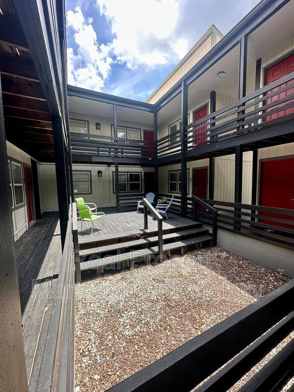 Apartment for rent at 1171 16th Ave S #L, Birmingham, AL 35205