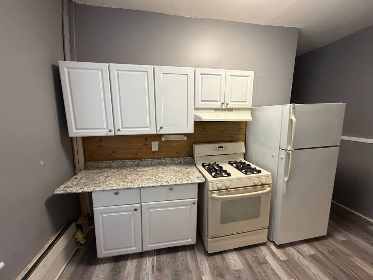 Apartment for rent at 232 S 6th St, Reading, PA 19602
