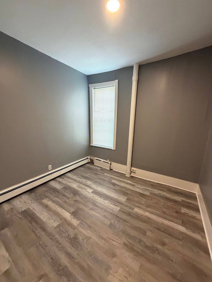 Apartment for rent at 232 S 6th St, Reading, PA 19602