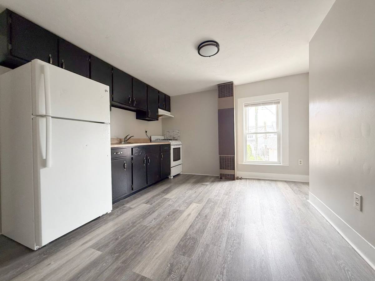 Apartment for rent at 25 Kinsley St, Nashua, NH 03060