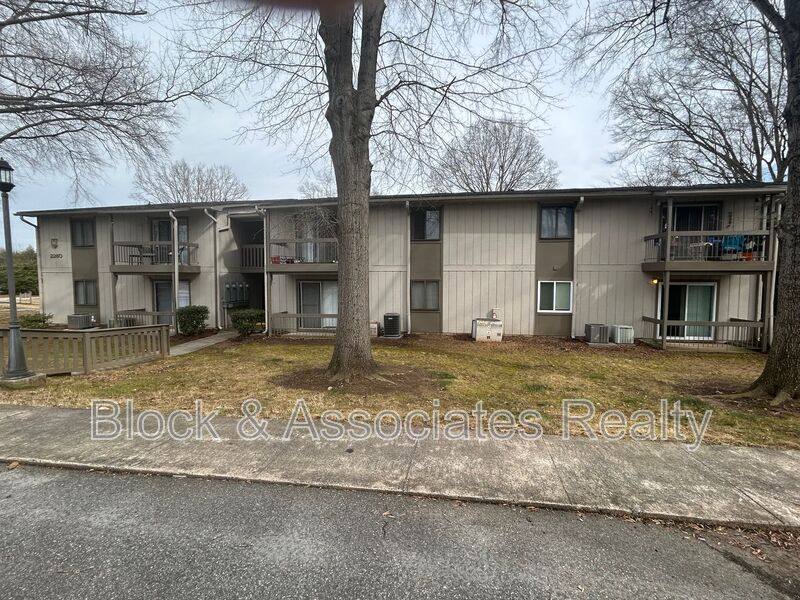 House for rent at 2260 Sunderland Rd #84W, Winston Salem, NC 27103