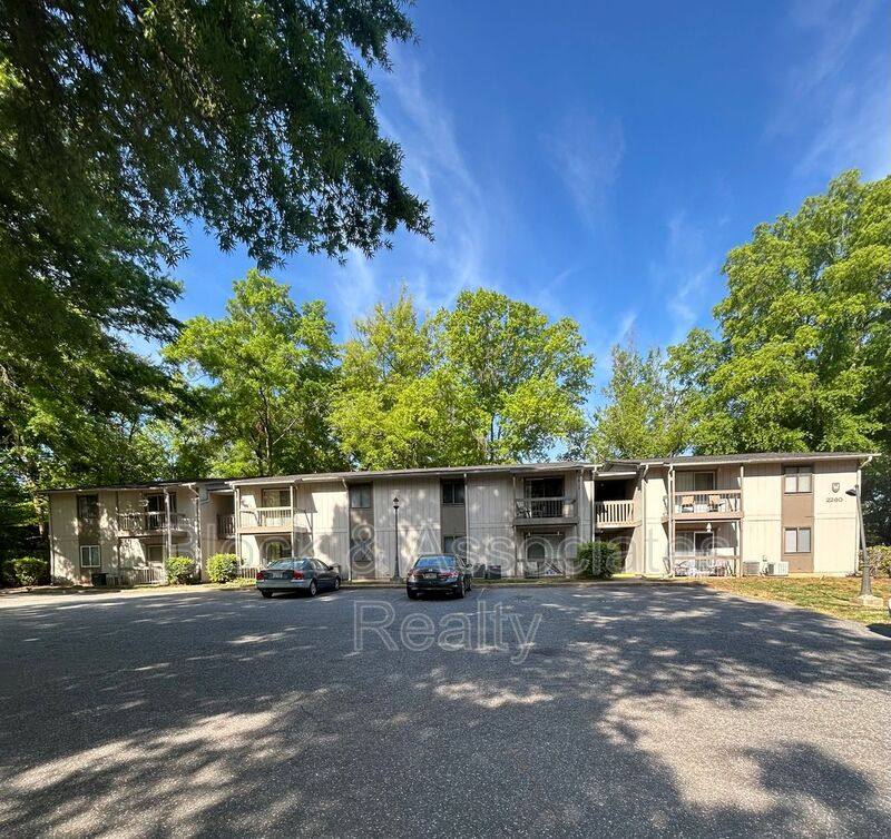 House for rent at 2260 Sunderland Rd #84W, Winston Salem, NC 27103