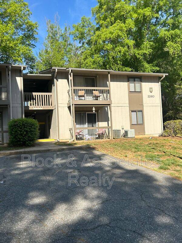 House for rent at 2260 Sunderland Rd #84W, Winston Salem, NC 27103