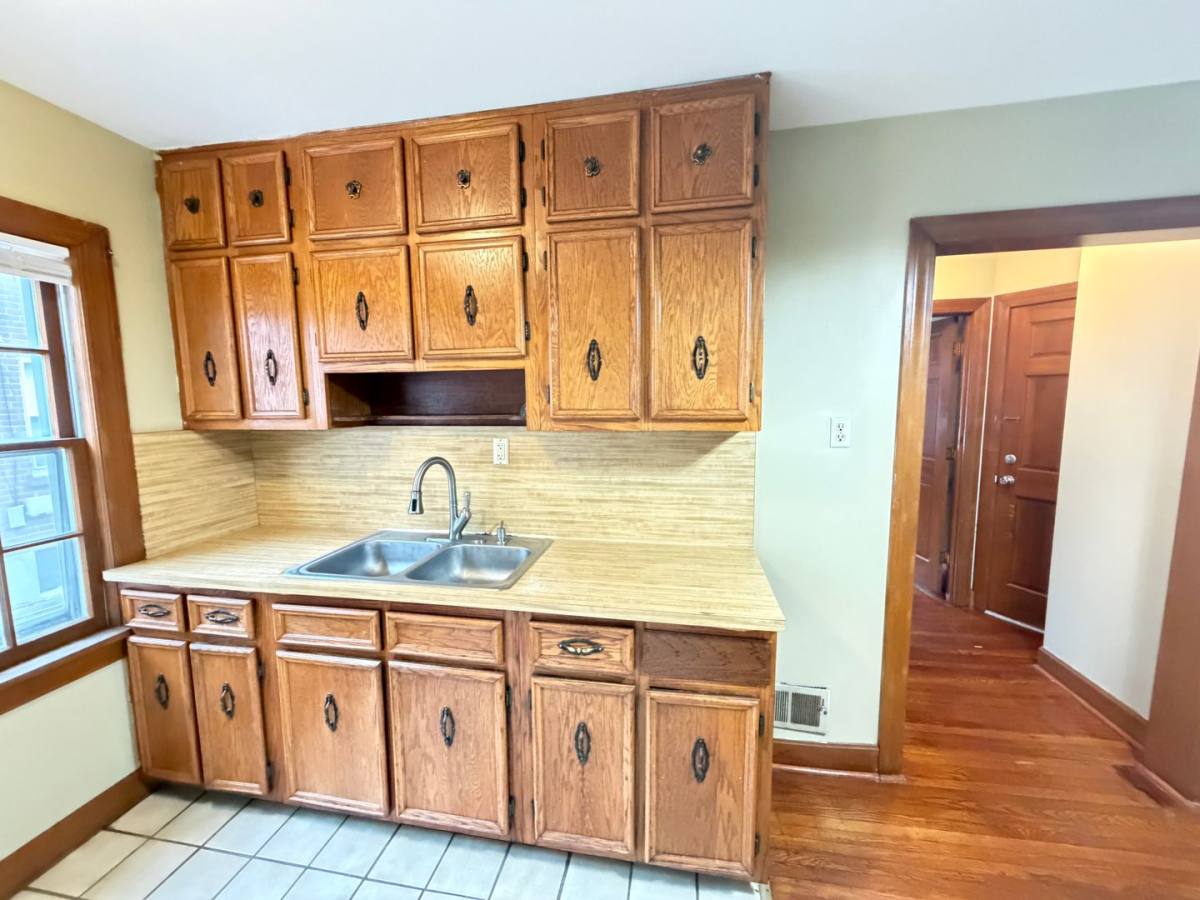 Apartment for rent at 5100 S 3rd St, Louisville, KY 40214