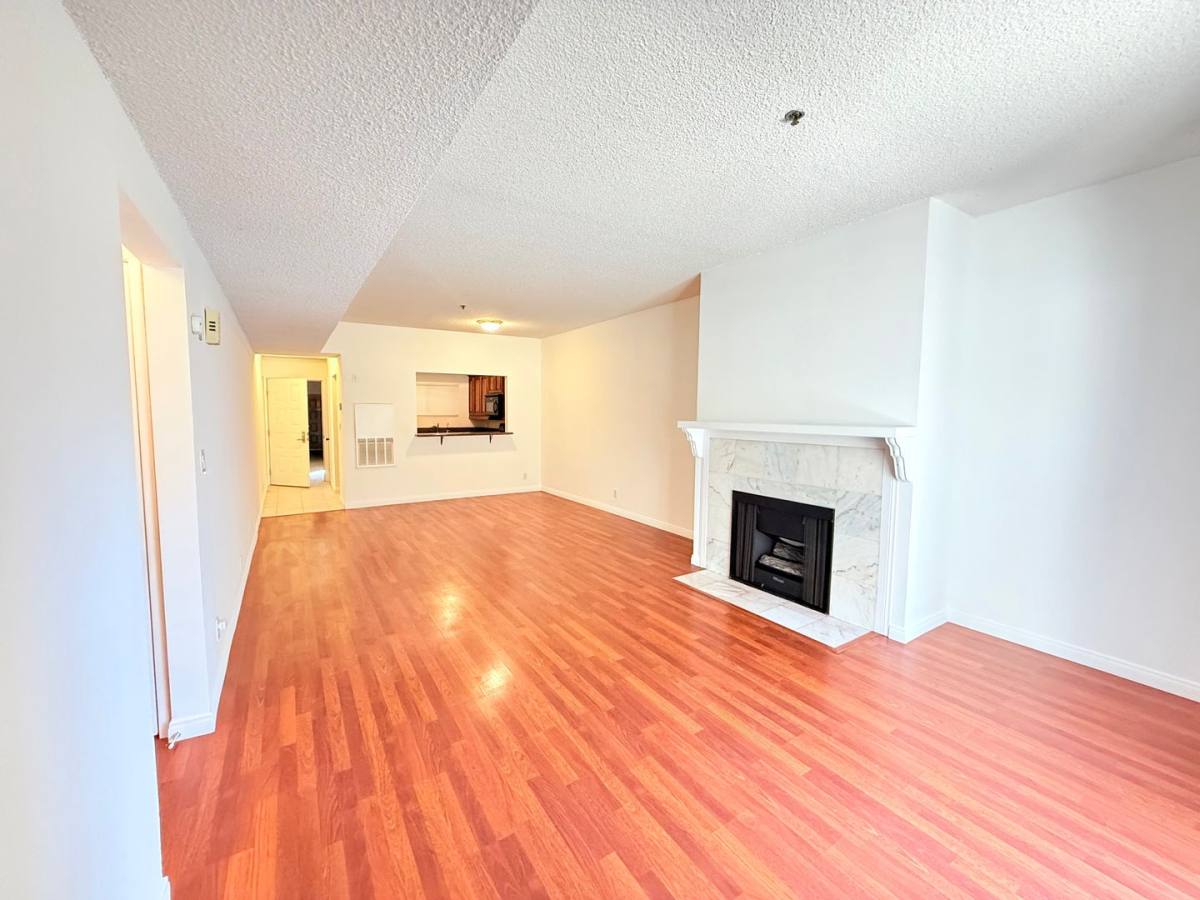 Condo for rent at 2905 Montrose Ave #416, La Crescenta, CA 91214