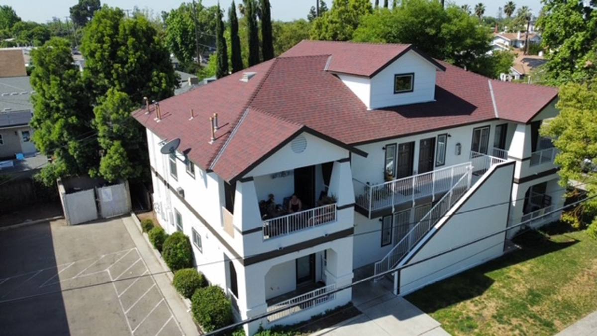 Apartment for rent at 1102 E Hedges Ave, Fresno, CA 93728