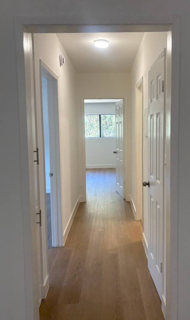 Apartment for rent at 7061 Whitsett Ave, North Hollywood, CA 91605