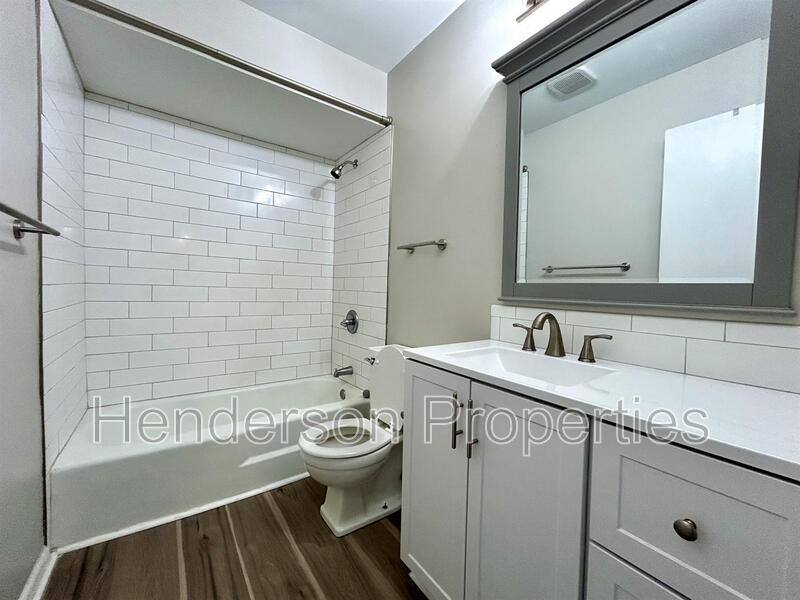 Apartment for rent at 2614-D Park Rd, Charlotte, NC 28209