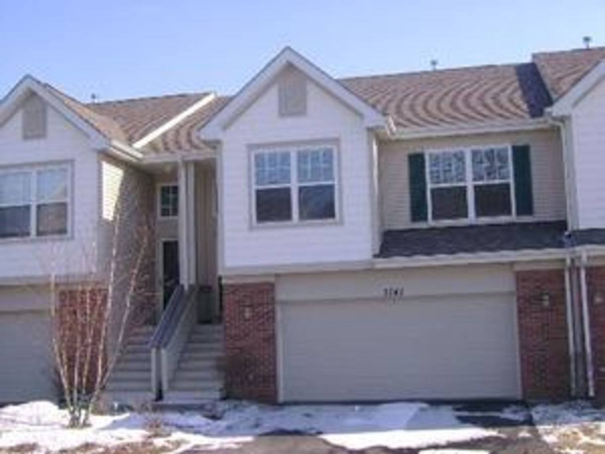 Townhouse for rent at 3141 Saganashkee Lane, Naperville, IL 60564