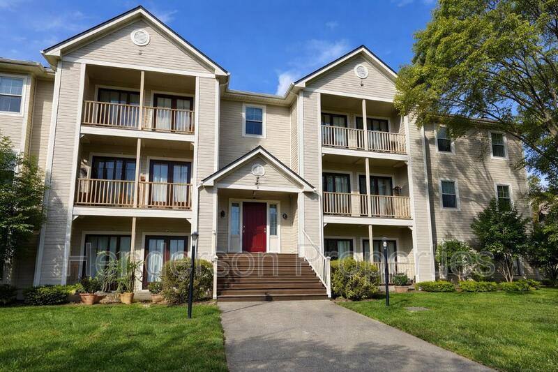 Apartment for rent at 6125 Meadow Rose Lane, Charlotte, NC 28215