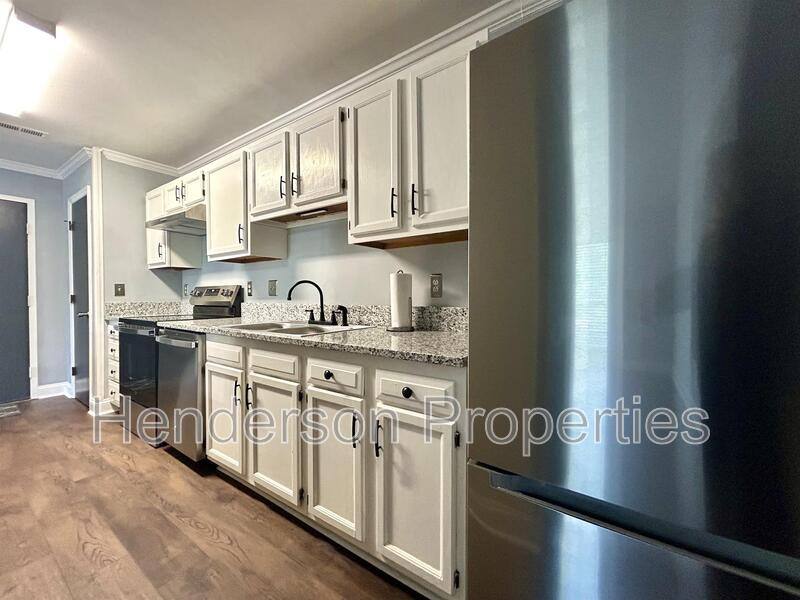 Apartment for rent at 6125 Meadow Rose Lane, Charlotte, NC 28215