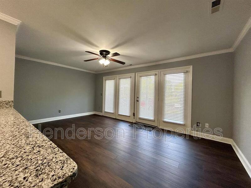 Apartment for rent at 6125 Meadow Rose Lane, Charlotte, NC 28215