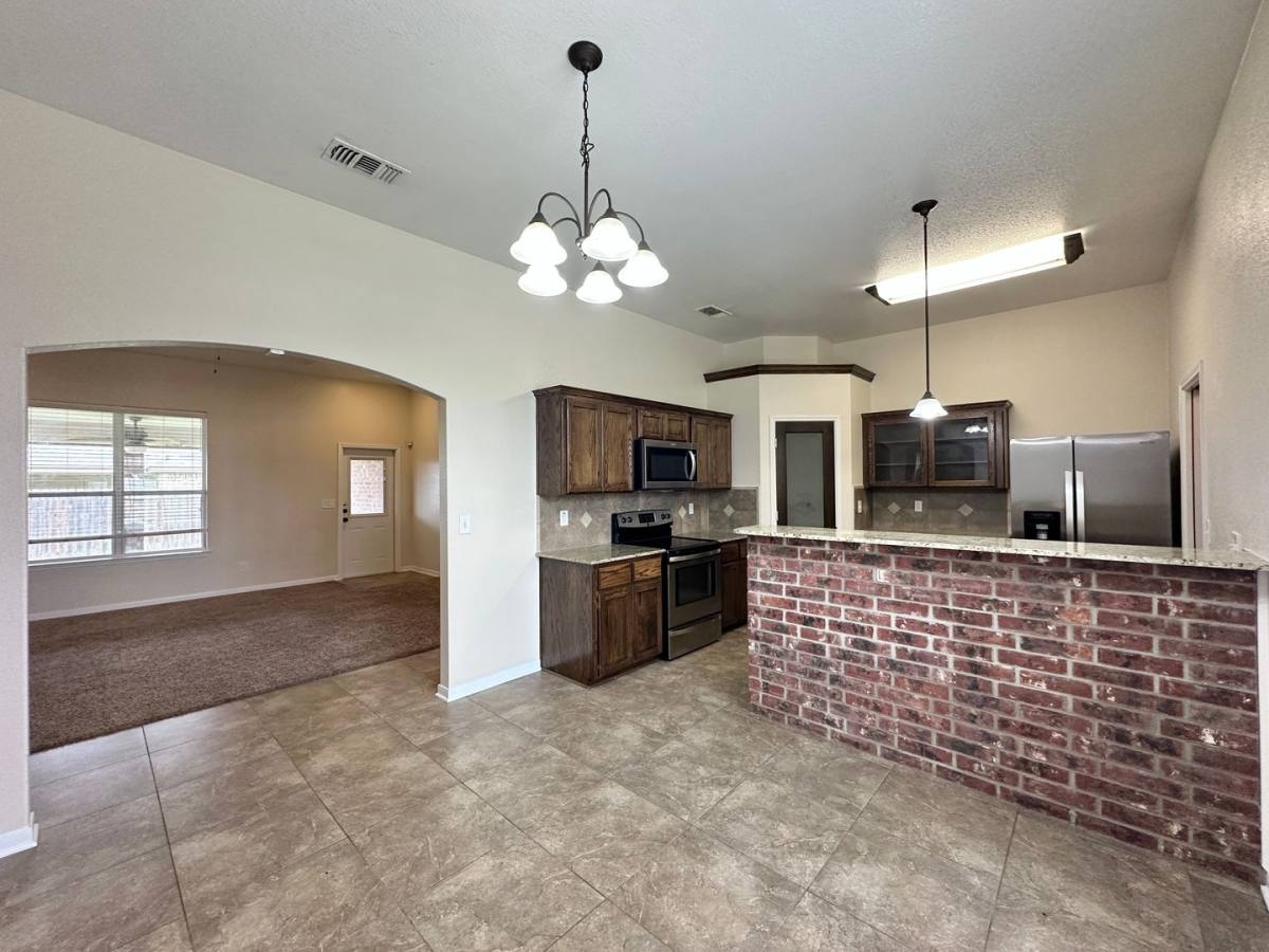 House for rent at 6710 Alvin Dr, Killeen, TX 76542