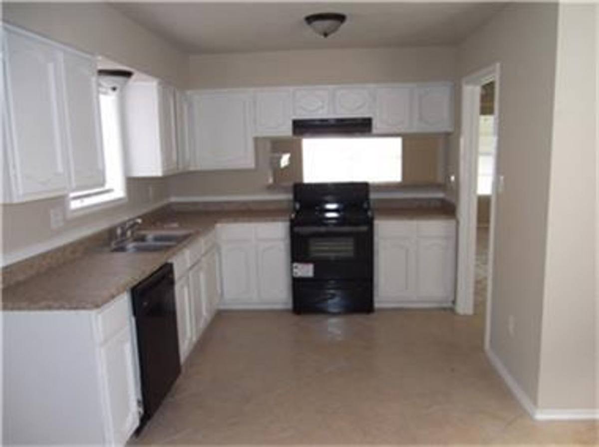 House for rent at 22603 Millgate Dr, Spring, TX 77373