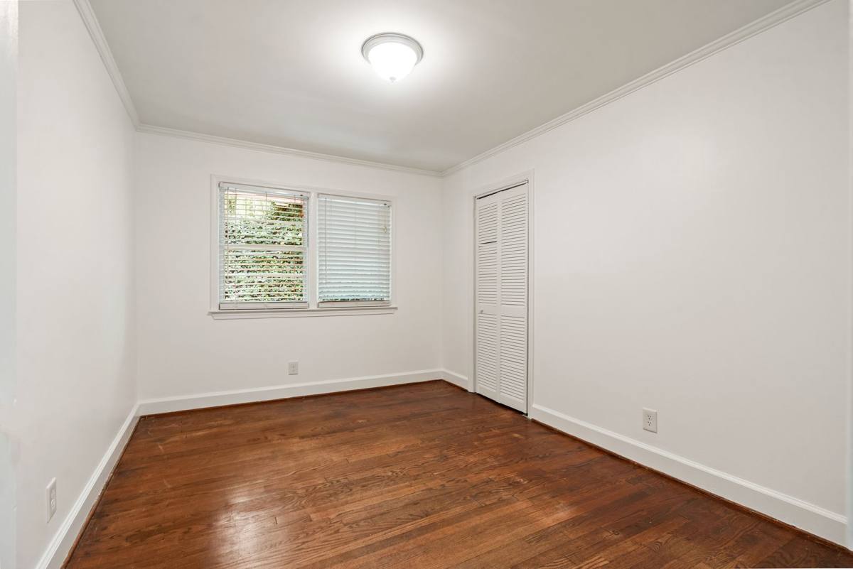 House for rent at 1209 Roosevelt Dr, Chapel Hill, NC 27514
