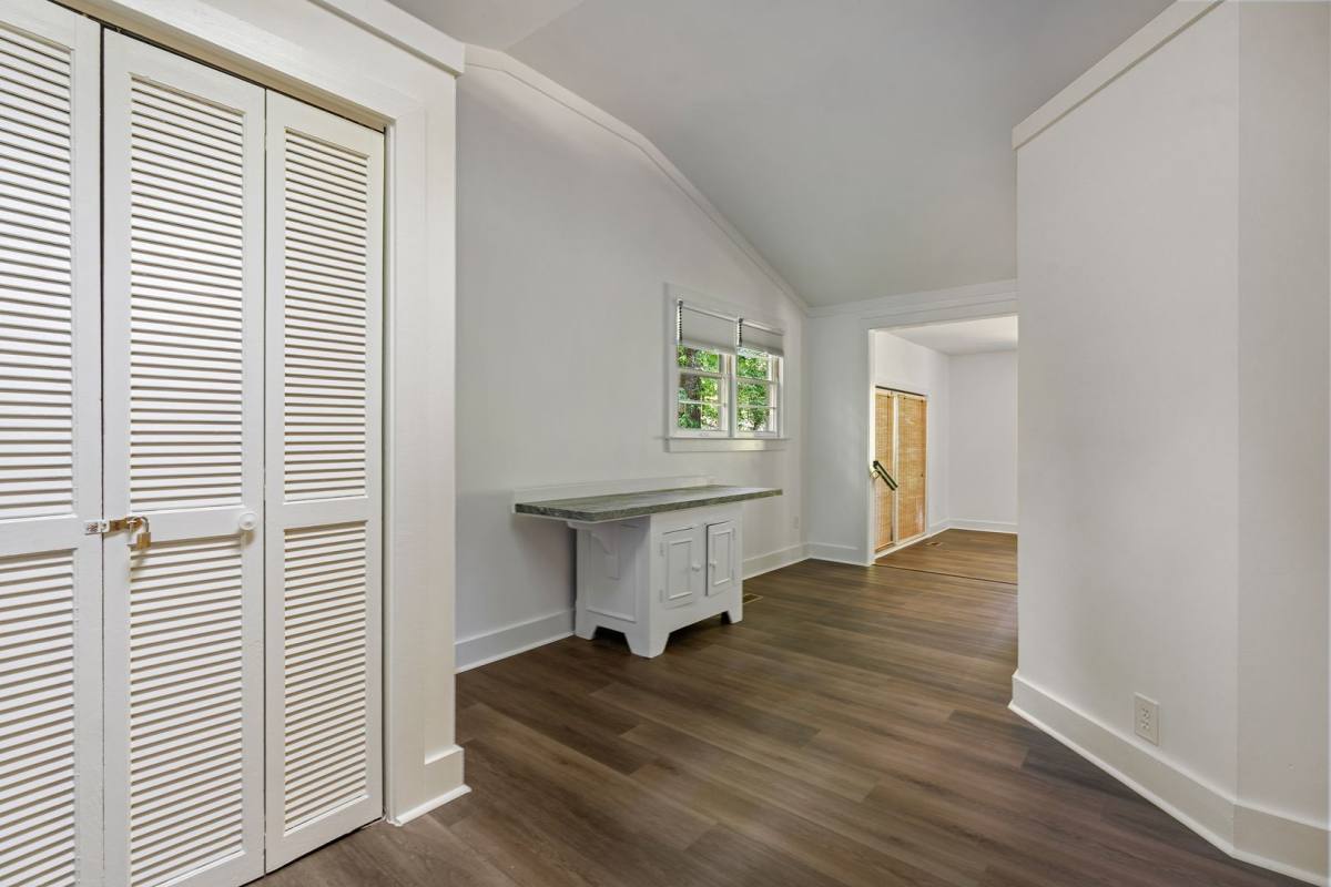 House for rent at 1209 Roosevelt Dr, Chapel Hill, NC 27514