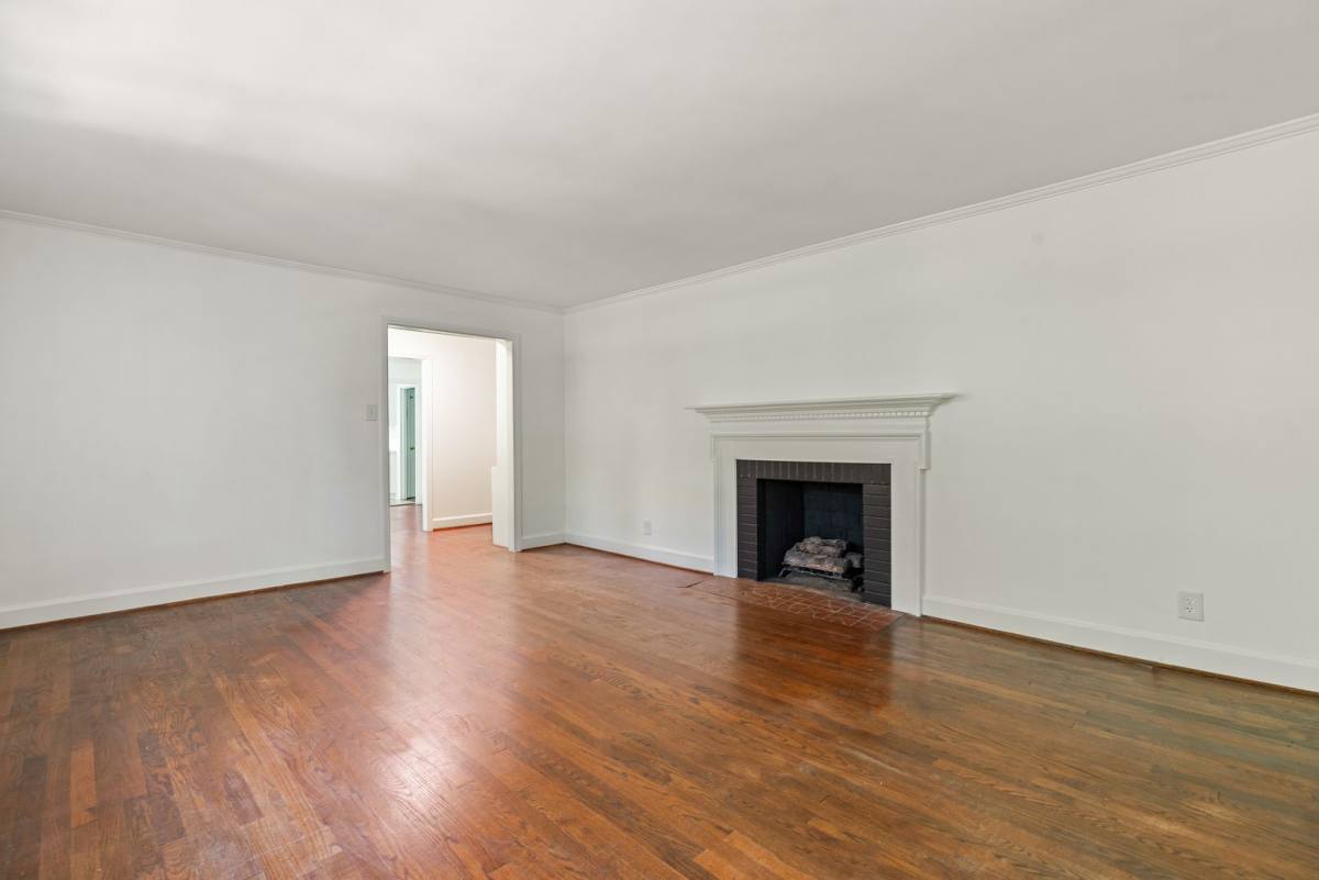 House for rent at 1209 Roosevelt Dr, Chapel Hill, NC 27514
