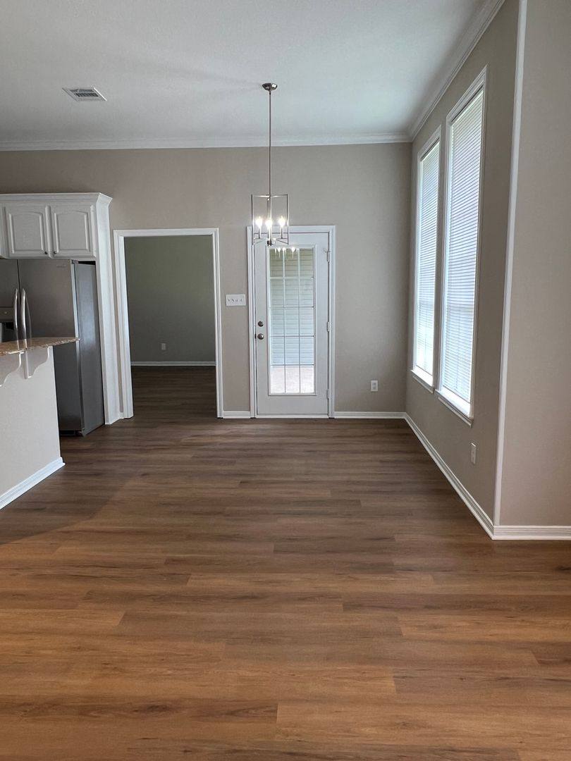 House for rent at 109 E Chapman, Hewitt, TX 76643