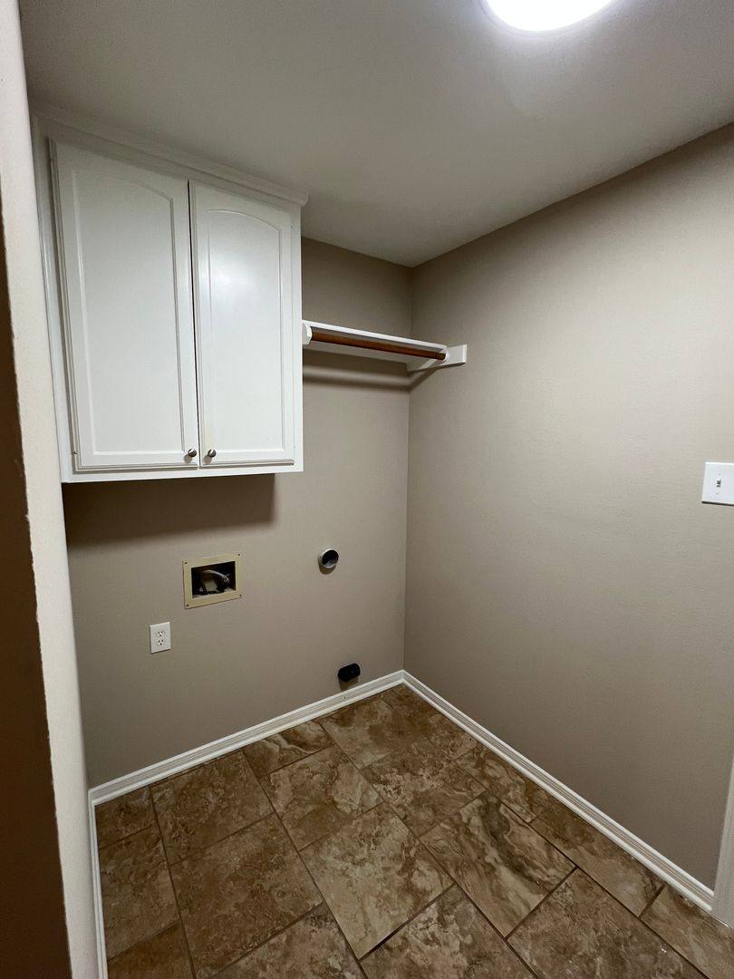 House for rent at 109 E Chapman, Hewitt, TX 76643
