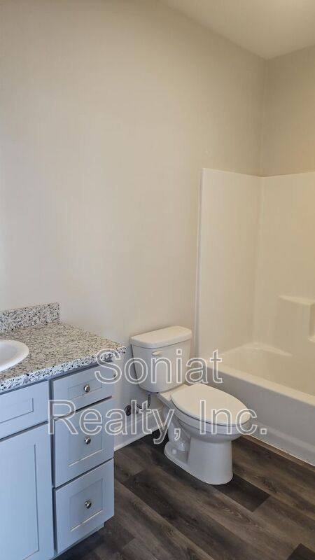 Apartment for rent at 4504 Pontchartrain Dr #2-C, Slidell, LA 70458