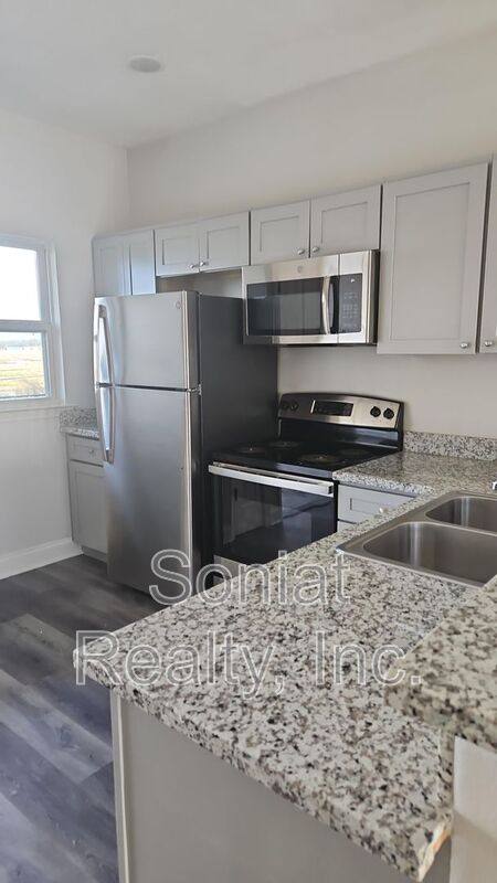 Apartment for rent at 4504 Pontchartrain Dr #2-C, Slidell, LA 70458