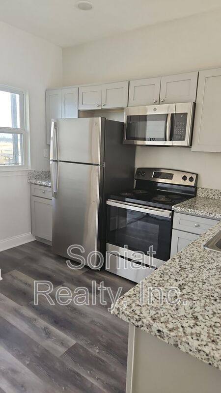 Apartment for rent at 4504 Pontchartrain Dr #2-C, Slidell, LA 70458