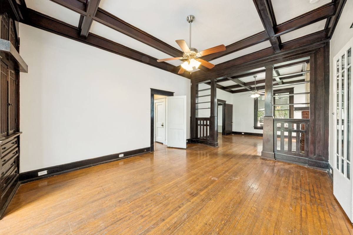 House for rent at 514 E Park Ave, San Antonio, TX 78212