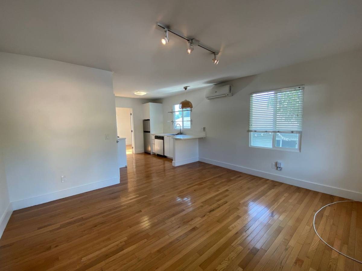 Apartment for rent at 1816 Bellevue Ave, Los Angeles, CA 90026