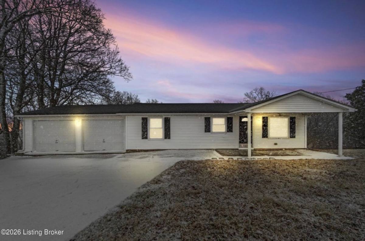 House for rent at 2274 Hempridge Rd, Shelbyville, KY 40065