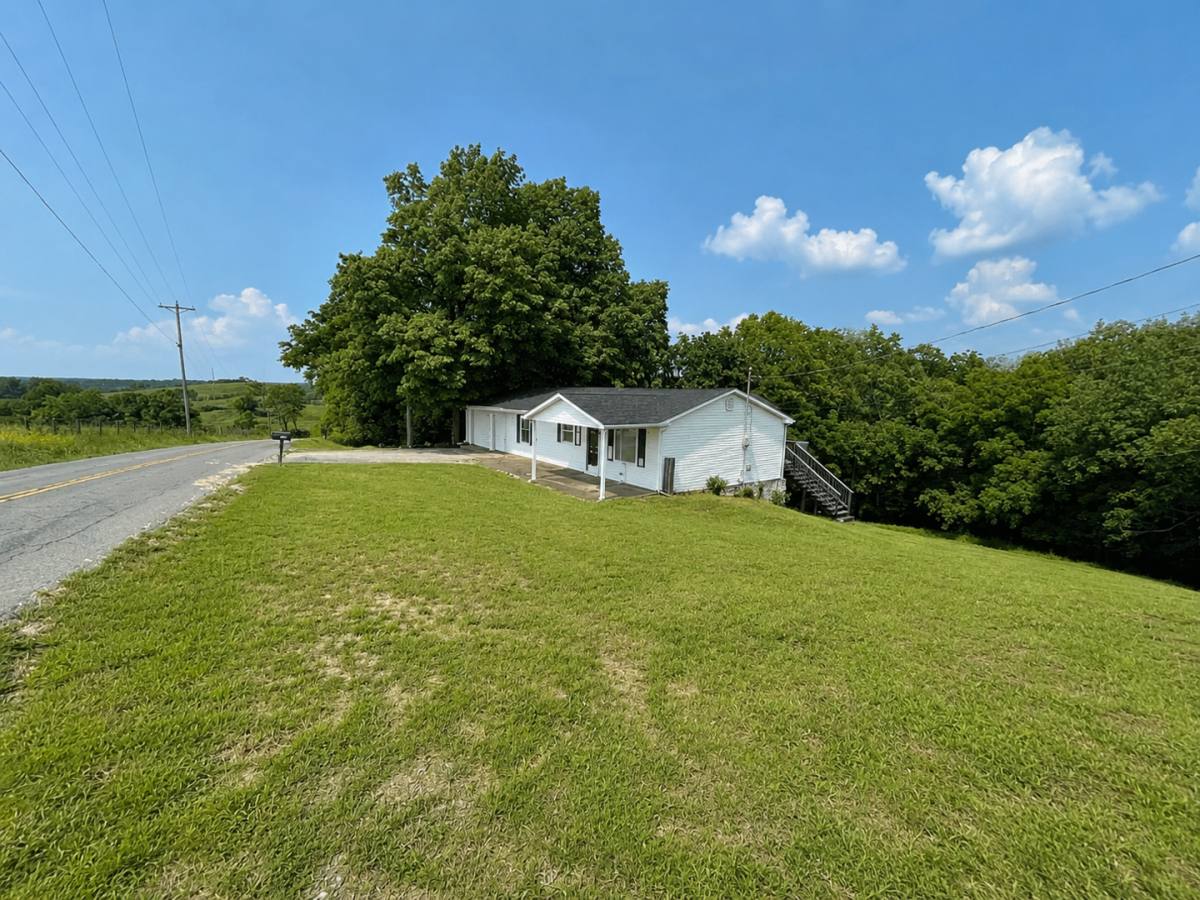 House for rent at 2274 Hempridge Rd, Shelbyville, KY 40065