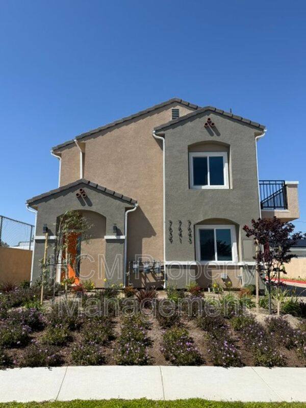 House for rent at 7643 14th St, Westminster, CA 92683