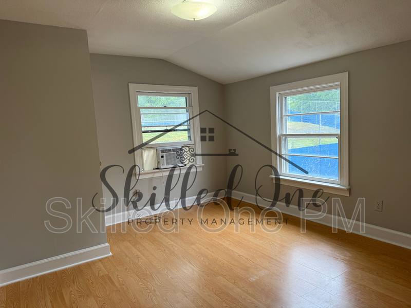 Apartment for rent at 203 Church St #11, Elkin, NC 28621