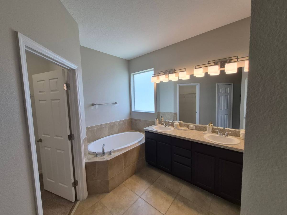 House for rent at 309 Vizcay Way, Davenport, FL 33837