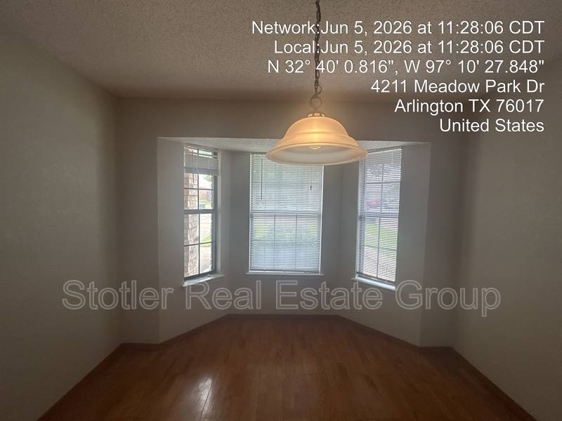 House for rent at 4211 Meadow Park Dr, Arlington, TX 76017