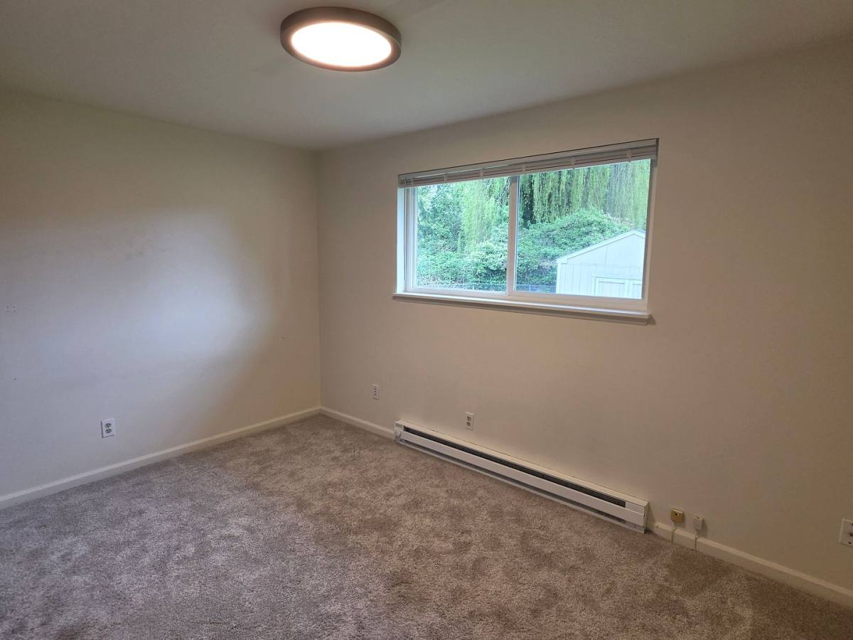 House for rent at 4516 188th St SW, Lynnwood, WA 98037