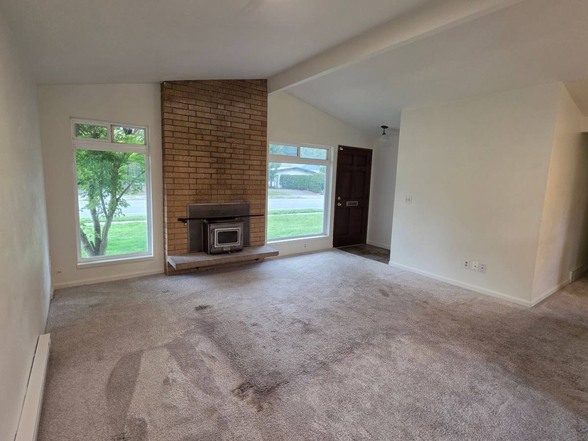 House for rent at 4516 188th St SW, Lynnwood, WA 98037