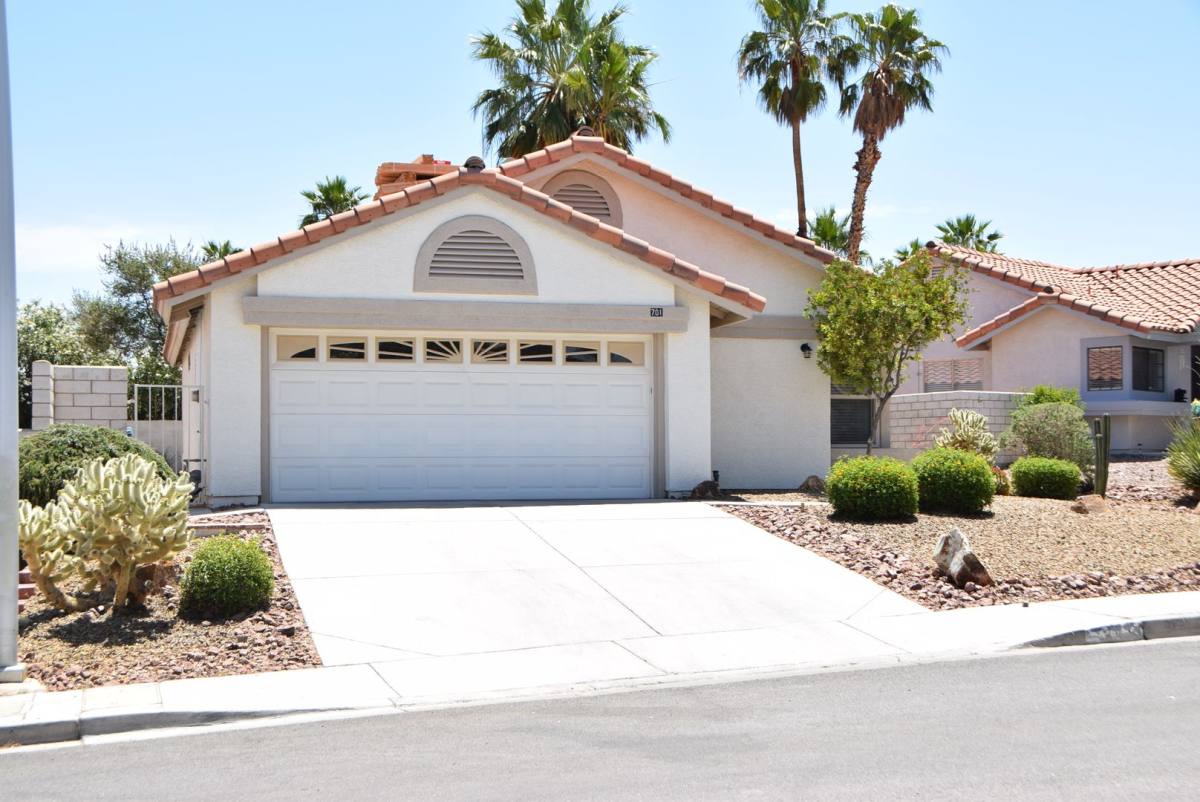 House for rent at 701 Inglenook Dr, Las Vegas, NV 89123