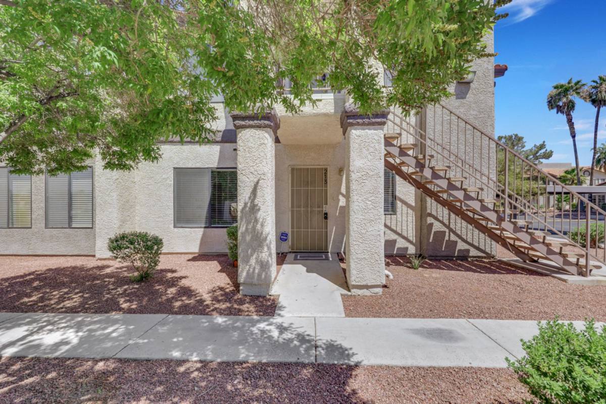 Condo for rent at 1575 W Warm Springs, Henderson, NV 89014